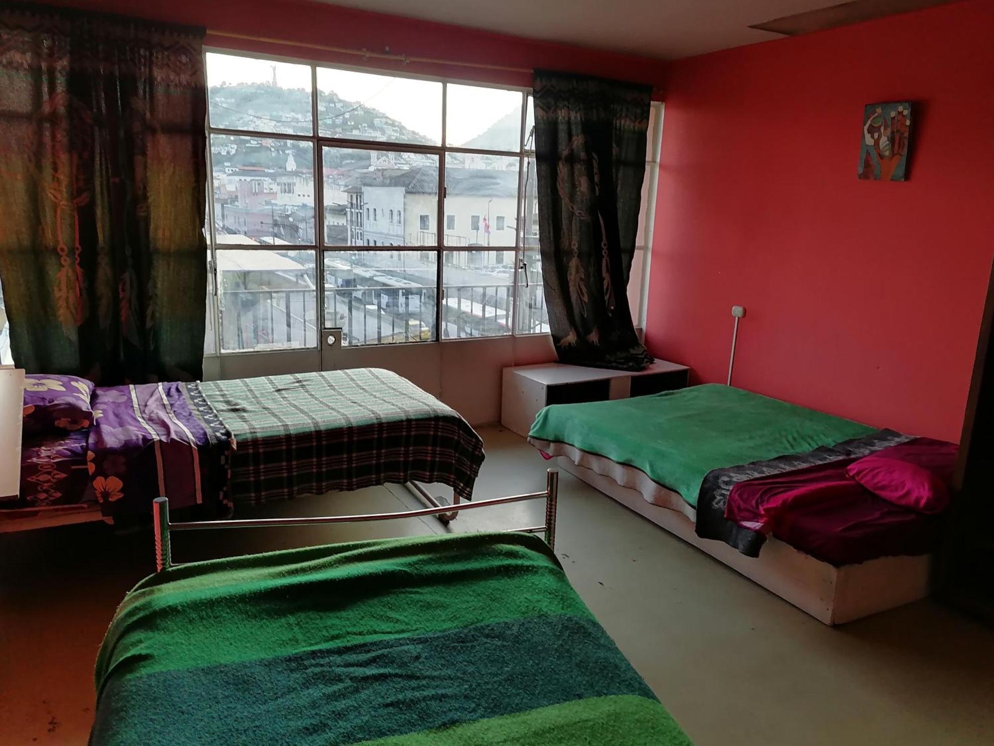 Latinos Brothers House Quito Cameră foto